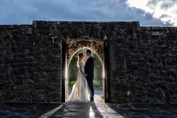 Couple wedding cloughan castle ireland